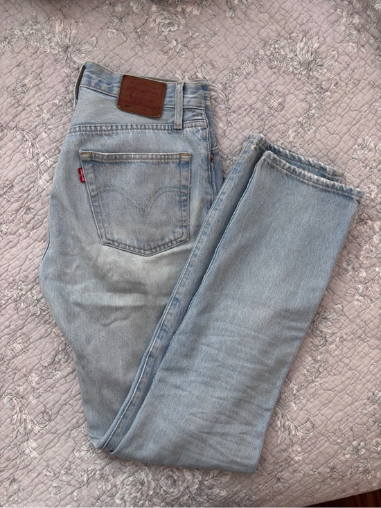 Levi's Denim - Levi's Light Wash Straight Leg Jeans